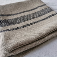 'Montblanc' Rustic Navy Stripe Linen Ovengloves
