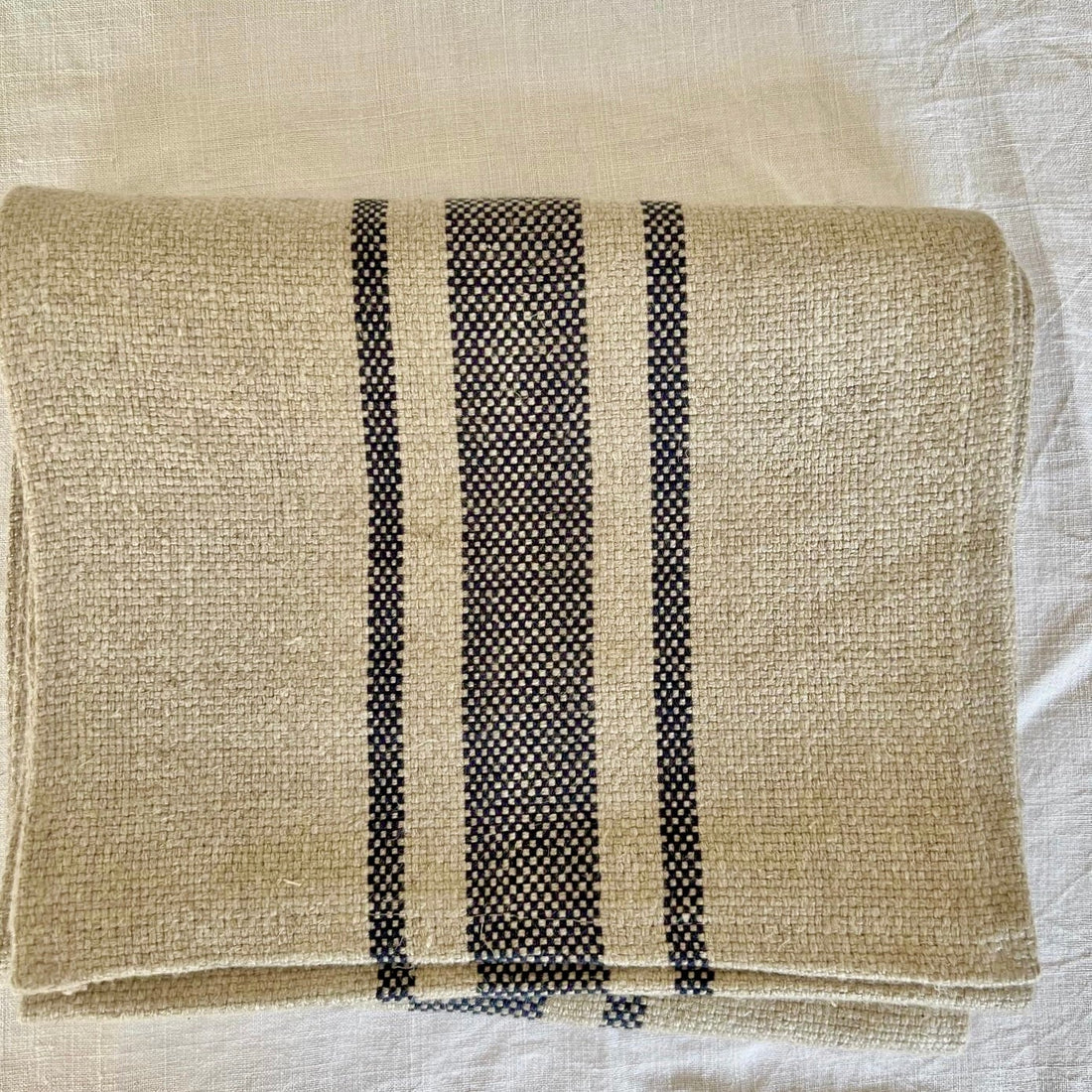 Archive | Montblanc Black Stripe Linen Table Runner |145cm x 29cm