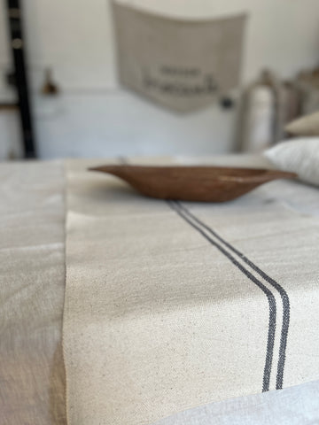 Rustic Grey Stripe Grainsack Tablerunner