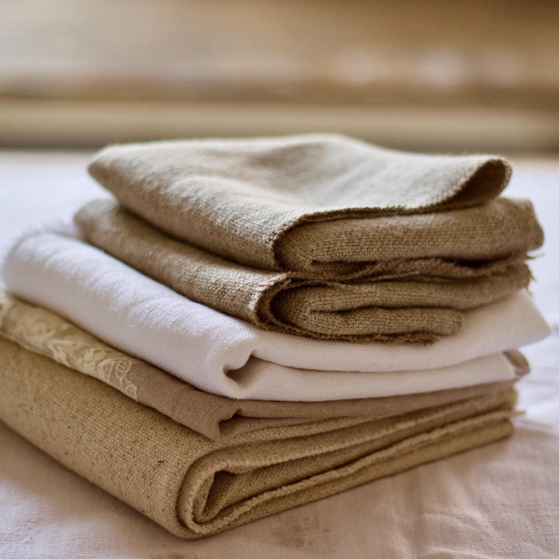 Tonal Neutrals – Everyday Linen Edit