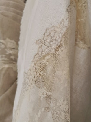 Woven French Embroidered Lace Linen - Off White