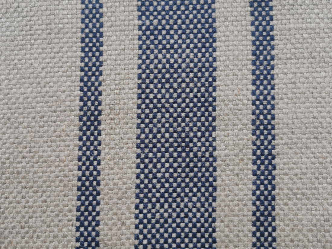 'Montblanc' Rustic Navy Stripe Linen Ovengloves