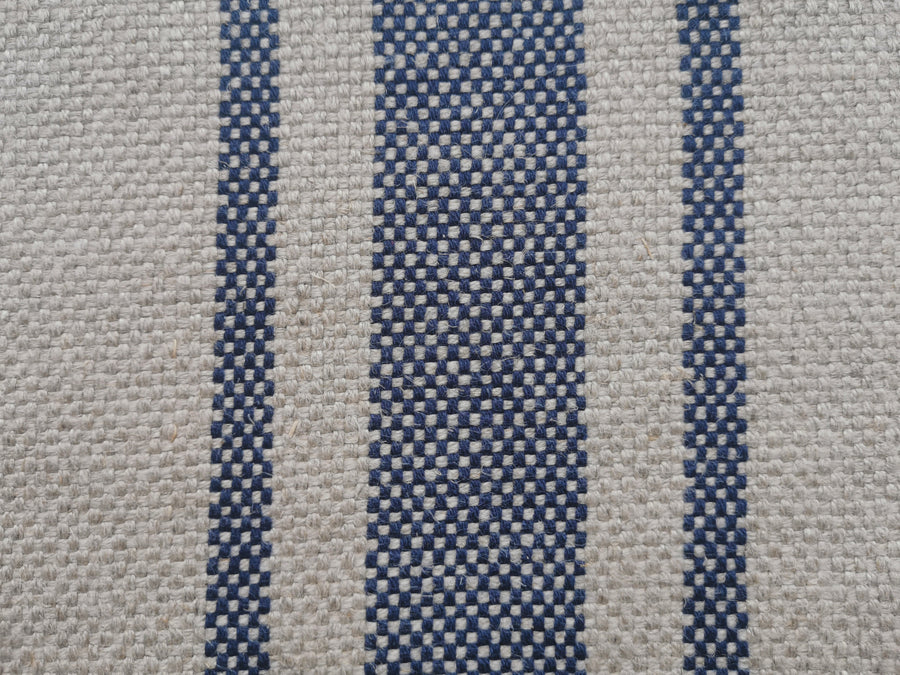 'Montblanc' Rustic Navy Stripe Linen Ovengloves